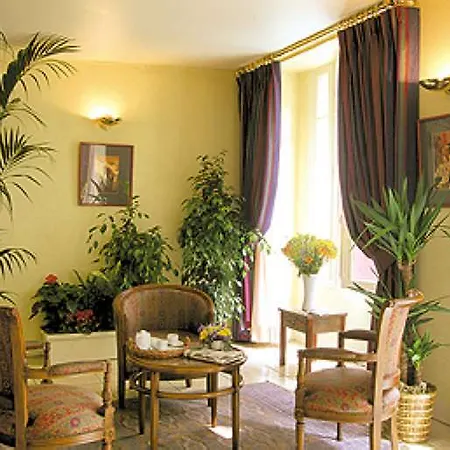 New Le Voltaire Parigi
