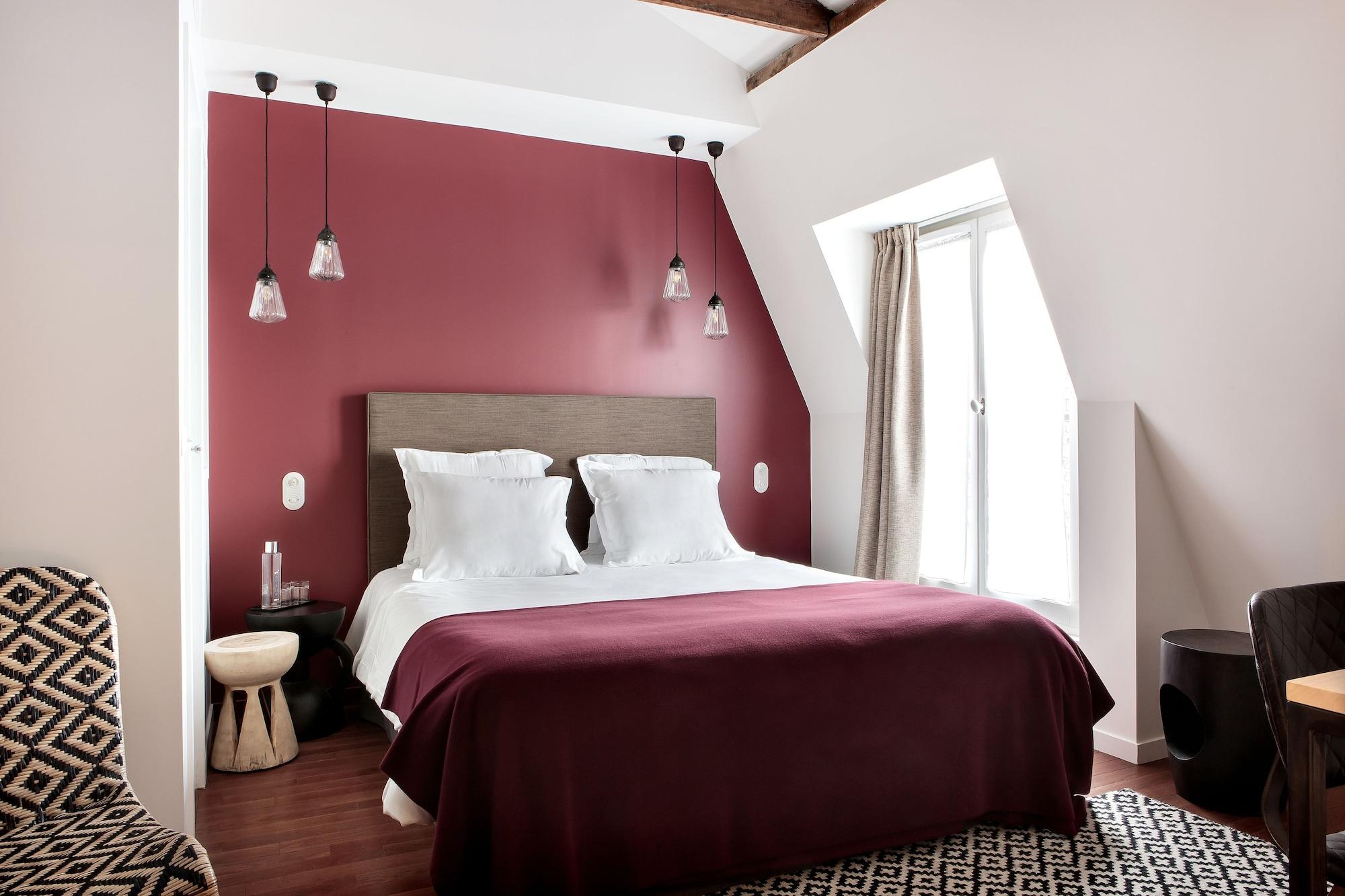 Hotel Newhotel Le Voltaire 4*