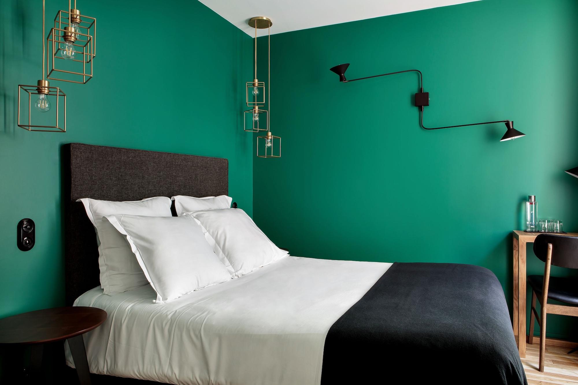 Hotel Newhotel Le Voltaire 4*