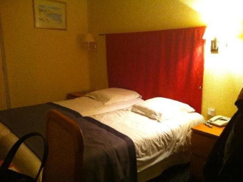 Hotel Newhotel Le Voltaire 4*