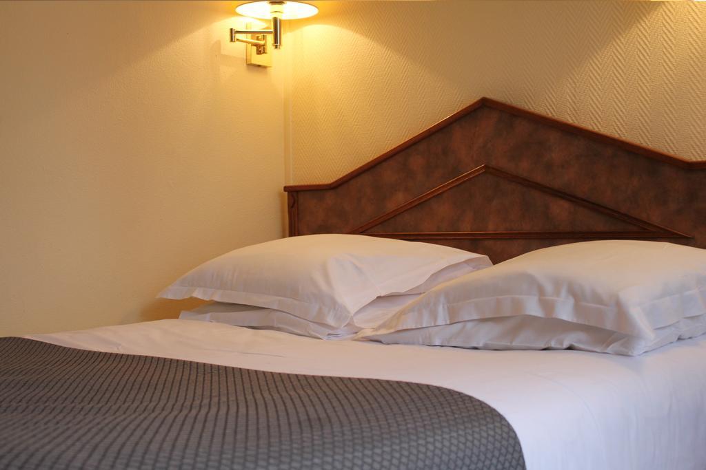 Newhotel Le Voltaire Parigi
