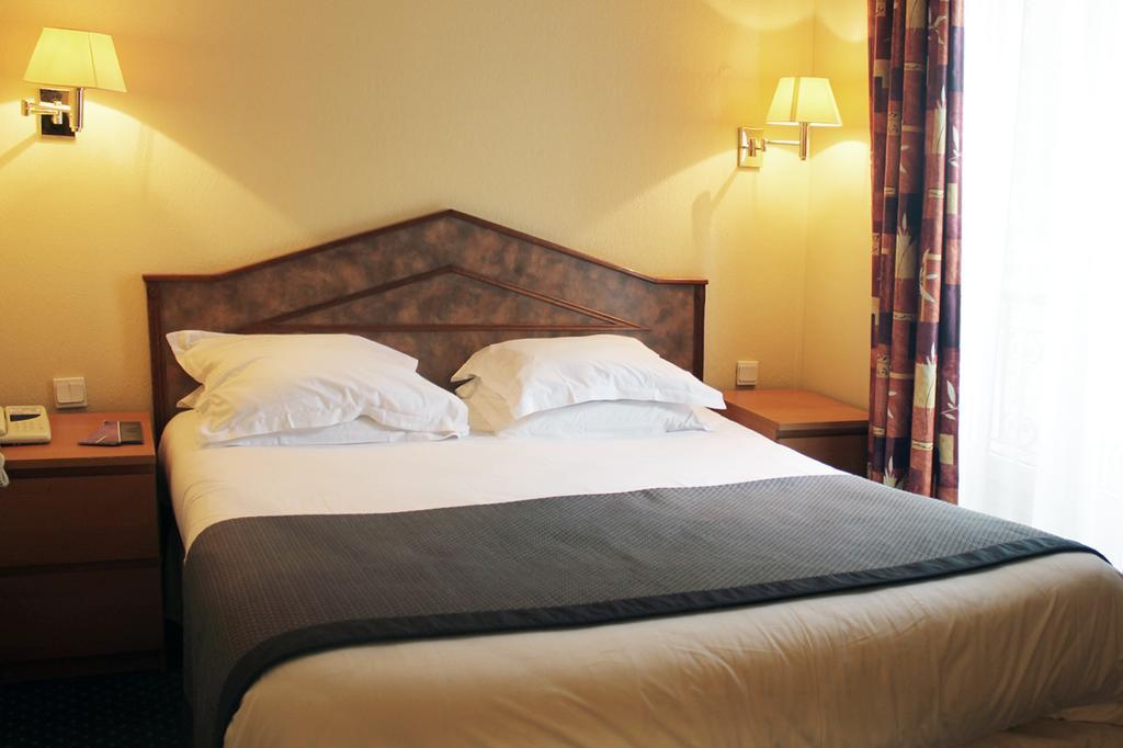Newhotel Le Voltaire Parigi