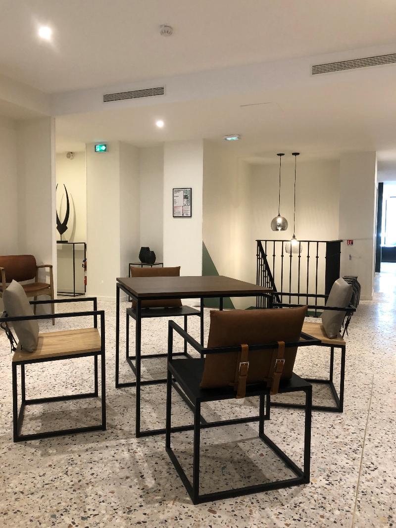 Newhotel Le Voltaire 4* Parigi