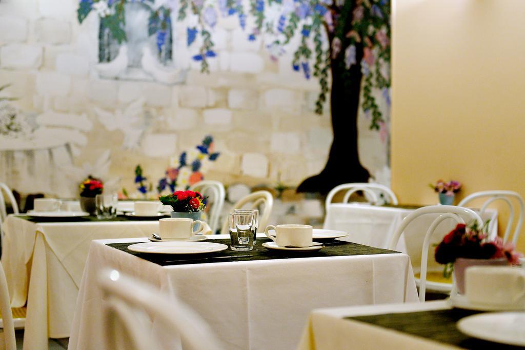 Newhotel Le Voltaire Hotel 4*