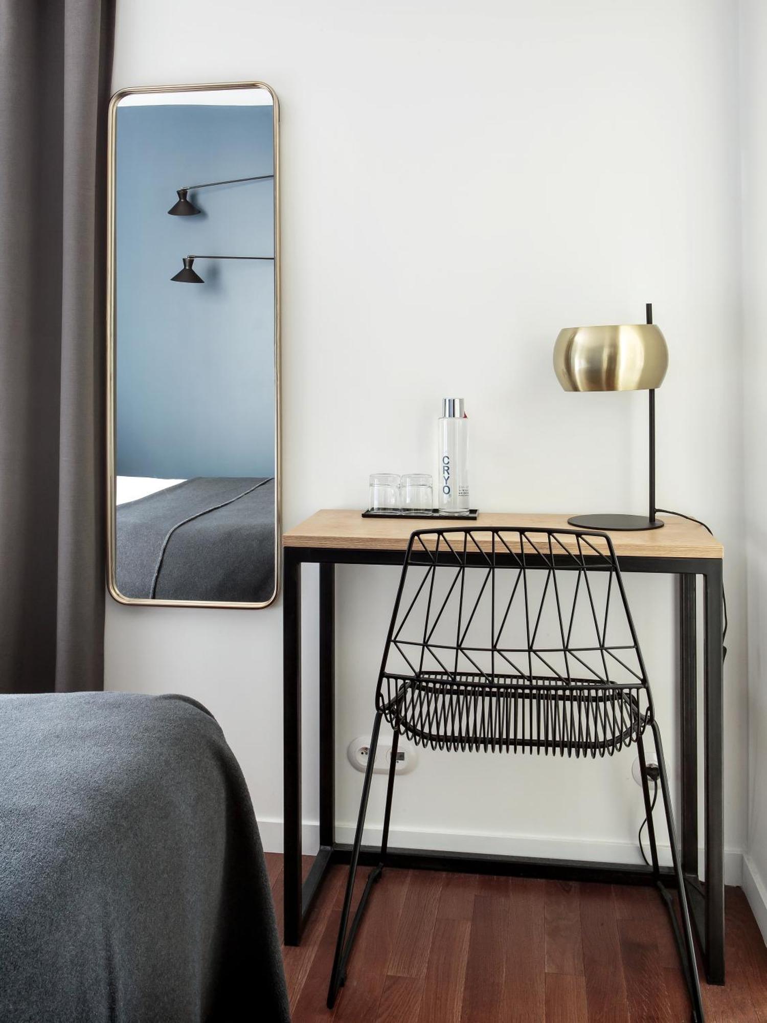 Hotel New Le Voltaire Parigi