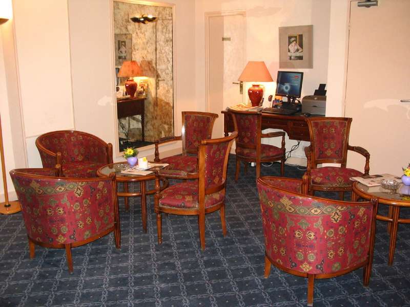 New Le Voltaire Parigi